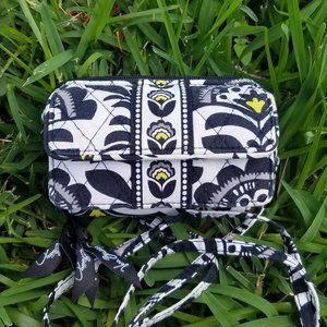 Vera Bradley Wallet Cross body in Fanfare